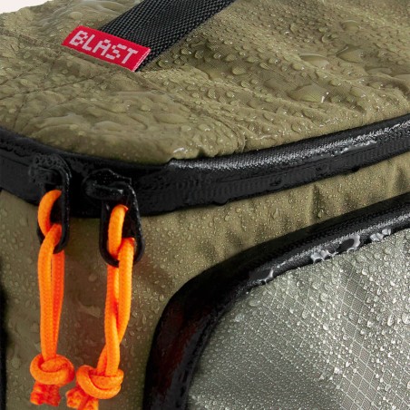 Trousse de toilette suspendue 4,5L BLAST - Vert - zoom fermeture